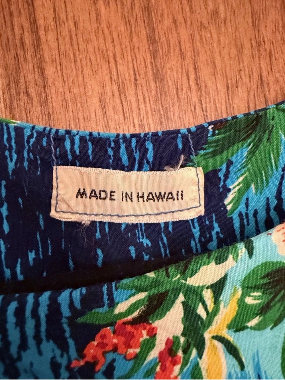 Made in Hawaii Tropical Floral Shift Dress Blue Multicolor Medium Aloha - Picture 3 of 6